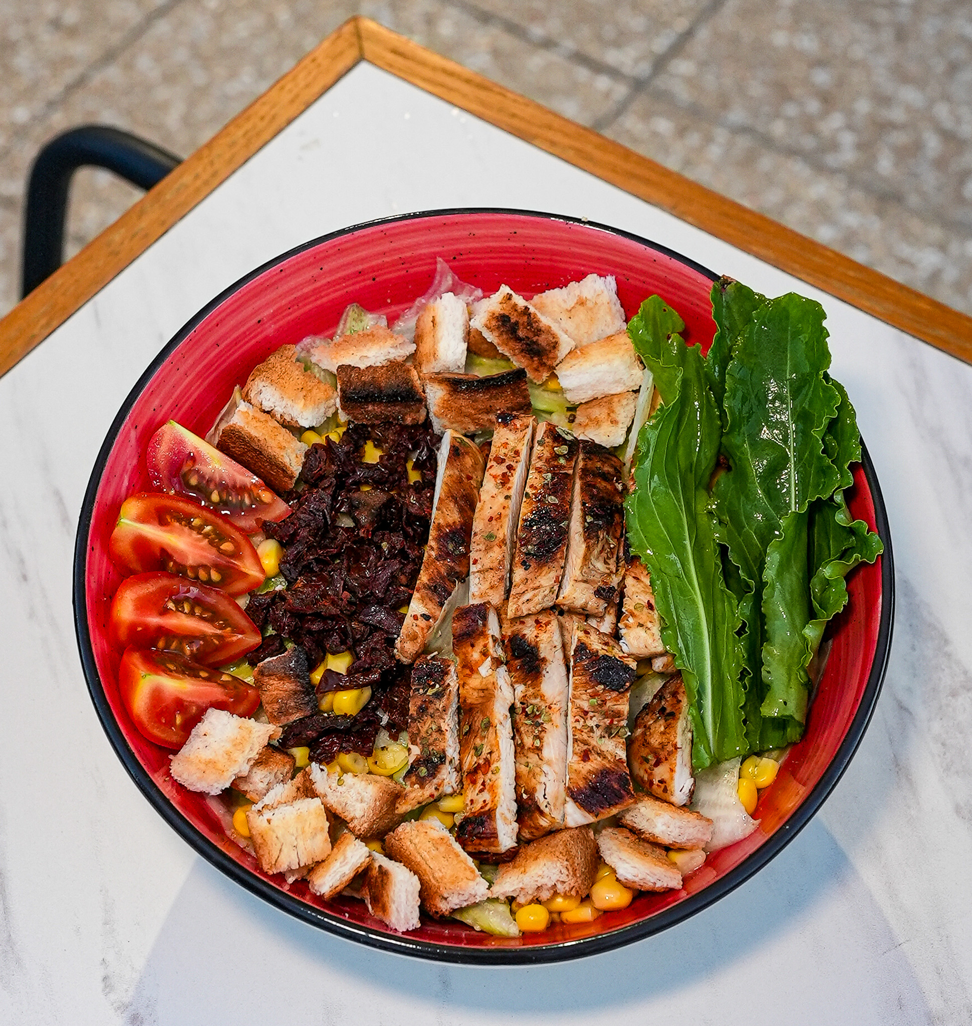 TAVUKLU SEZAR SALATA